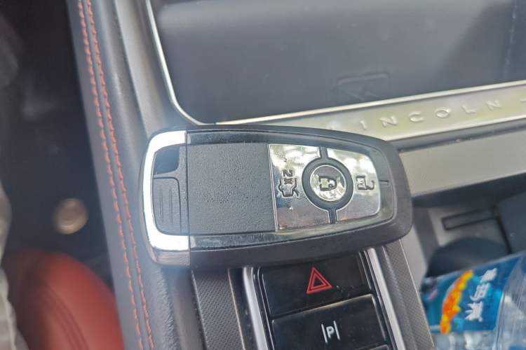 Used Lincoln Z 2025 2.0T Luxury Edition Vehicle Key