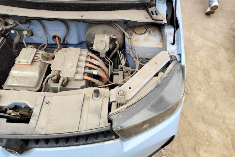 Used LINGBOX COCO 2021 Alliance Edition Engine Bay Left