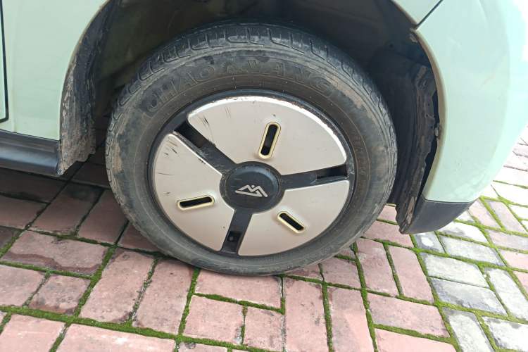 Used LINGBOX 2021 – Cai Wenji Edition Right Front Wheel Hub
