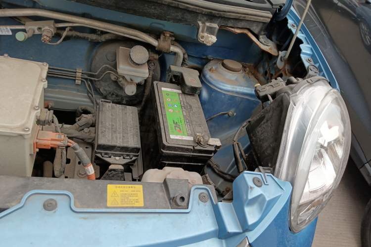 Used LINGBOX 2020 Happiness Edition Engine Bay Left