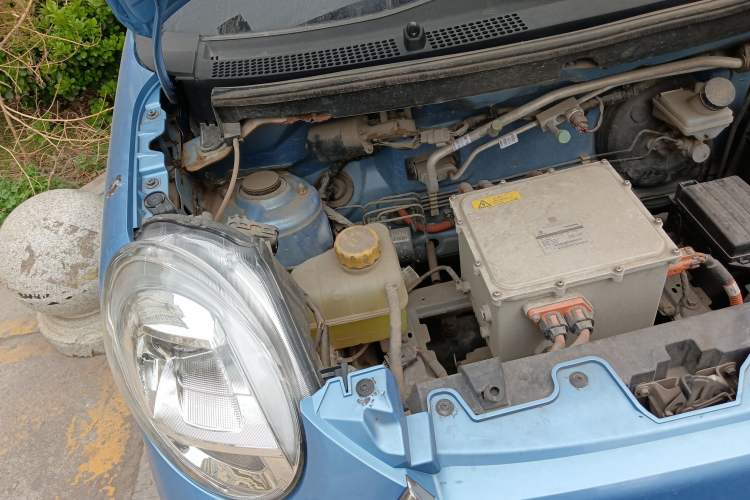 Used LINGBOX 2020 Happiness Edition Engine Bay Right