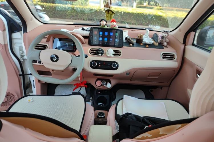 Used LINGBOX 2021 – Cai Wenji Edition Center Console