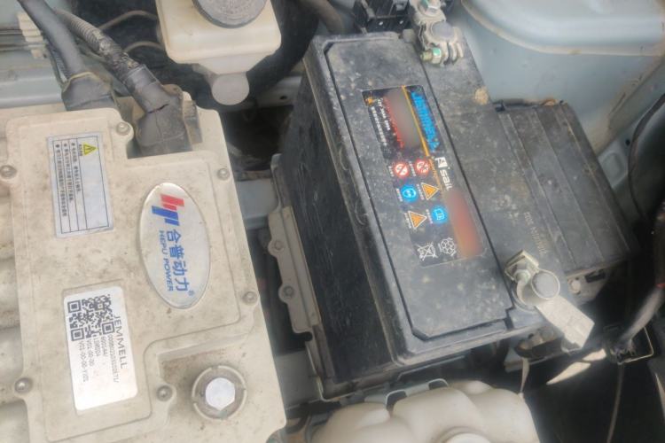 Used LINGBOX 2021 – Cai Wenji Edition Engine Bay Left
