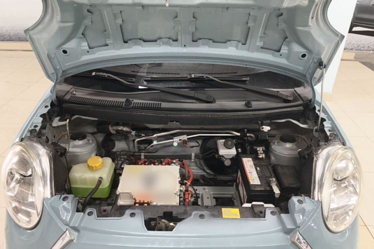 Used LINGBOX 2021 Chocolate Lid Series – Wang Zhaojun Edition Engine Bay
