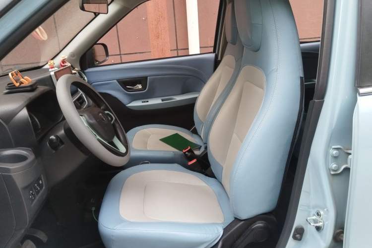 Used LINGBOX 2021 Chocolate Lid Series – Li Qingzhao Edition Left Front Seat