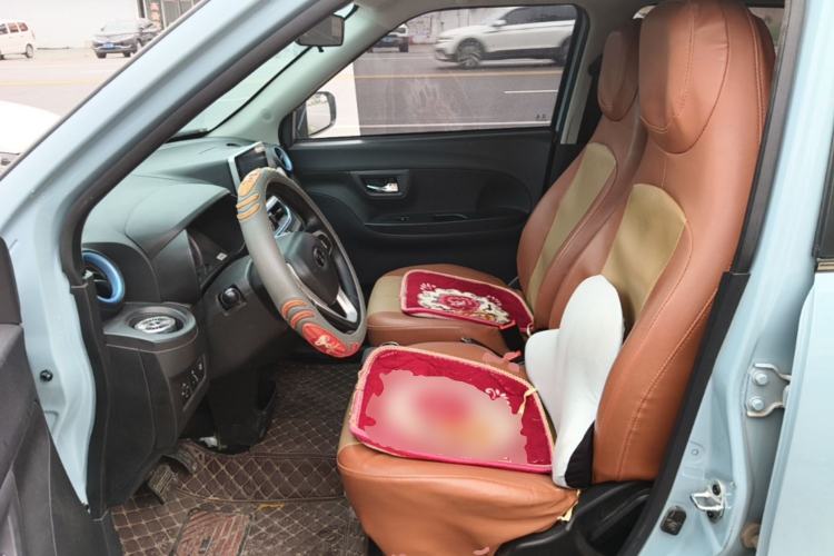 Used LINGBOX 2021 – Lady Wanyan Edition Left Front Seat