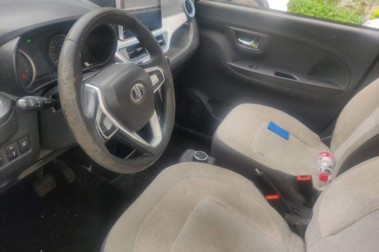 Used LINGBOX 2021 – Cai Wenji Edition Left Front Seat