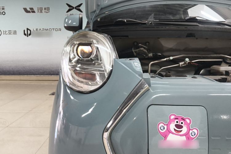 Used LINGBOX 2021 Chocolate Lid Series – Wang Zhaojun Edition Right Front Headlight