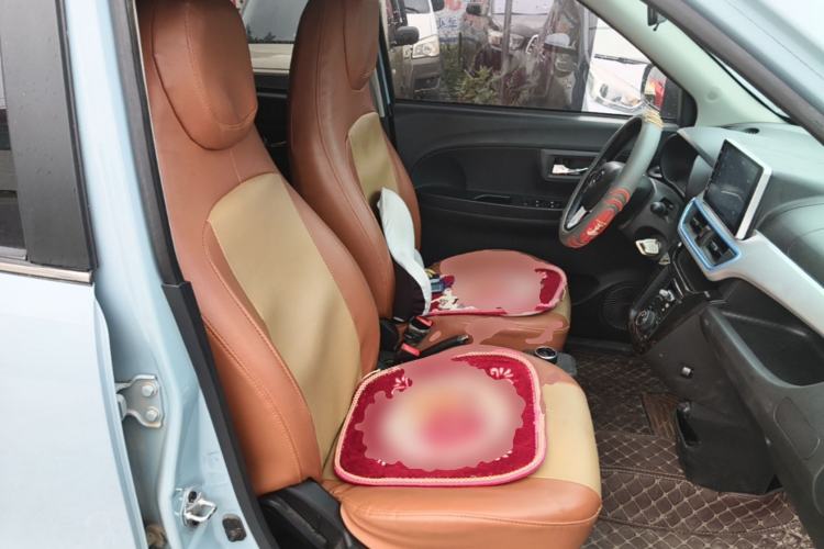Used LINGBOX 2021 – Lady Wanyan Edition Right Front Seat