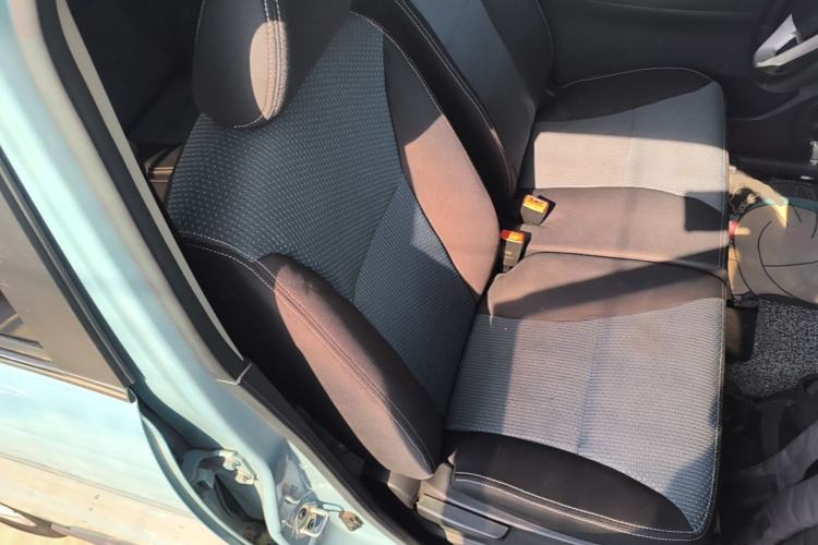 Used LINGBOX 2021 Comfort Edition Right Front Seat