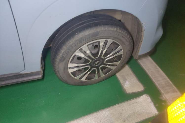 Used LINGBOX 2021 Wang Zhaojun Edition Right Front Wheel Hub