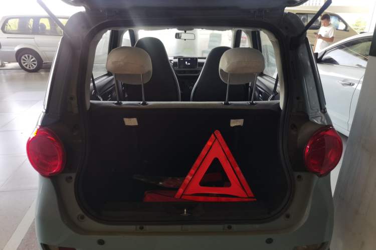 Used LINGBOX 2021 – Lady Wanyan Edition Trunk