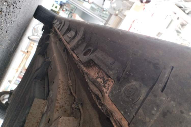 Used LINGBOX 2021 Comfort Edition Chassis Front Right