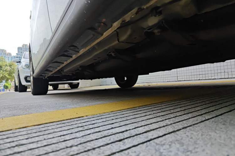 Used LINGBOX 2021 Comfort Edition Chassis Rear Left