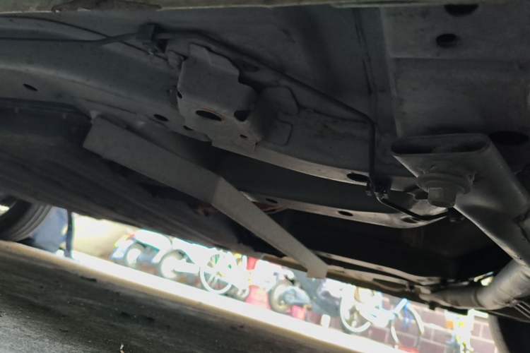 Used LINGBOX 2021 – Cai Wenji Edition Chassis Front Right