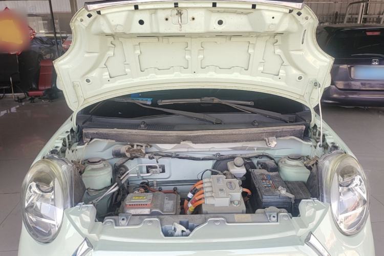Used LINGBOX 2021 – Lady Wanyan Edition Engine Bay