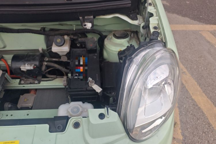 Used LINGBOX 2021 Li Qingzhao Edition Engine Bay Left