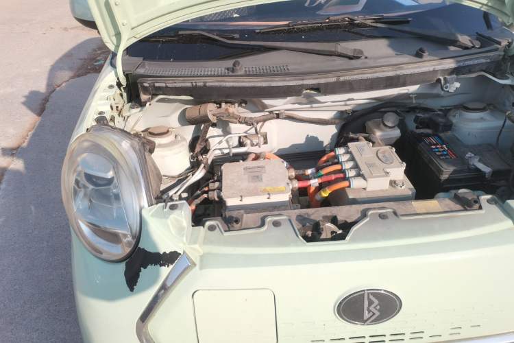 Used LINGBOX 2021 – Cai Wenji Edition Engine Bay Right