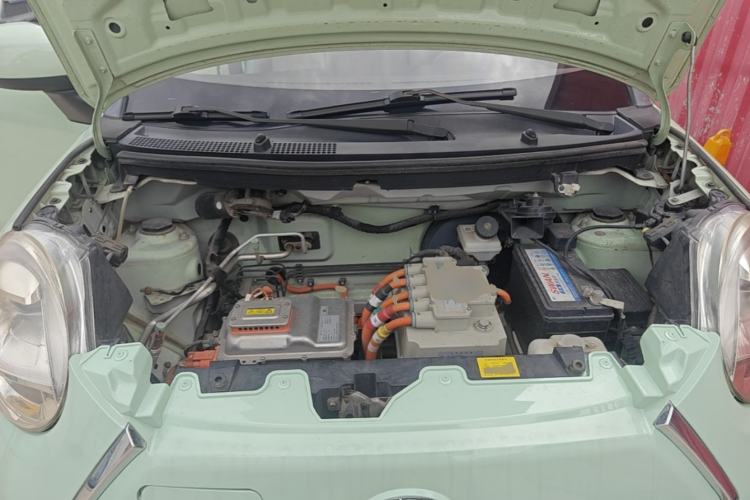 Used LINGBOX 2021 Milk Foam Style – Li Qingzhao Edition Engine Bay