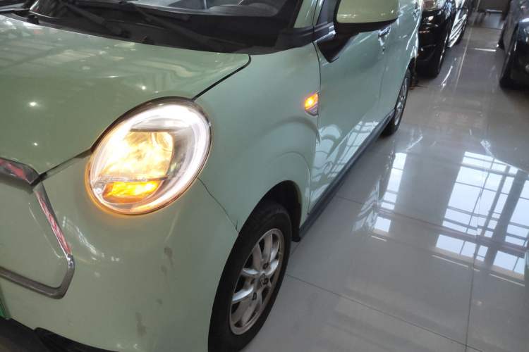 Used LINGBOX 2021 – Cai Wenji Edition Left Front Headlight