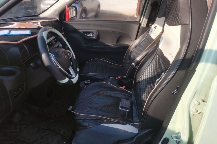 Used LINGBOX 2021 – Cai Wenji Edition Left Front Seat
