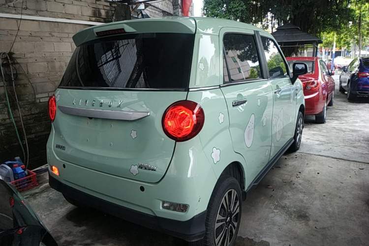Used LINGBOX 2021 Chocolate Lid Series – Lady Wang Wan'er Edition Rear Right 45 Deg