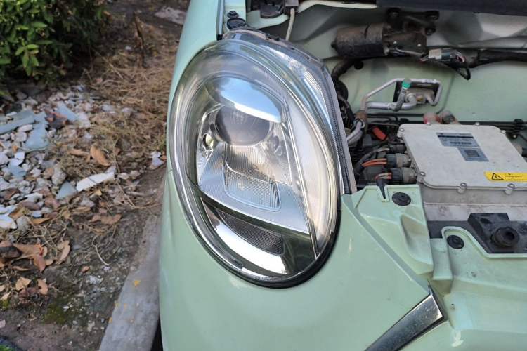 Used LINGBOX 2021 – Cai Wenji Edition Right Front Headlight