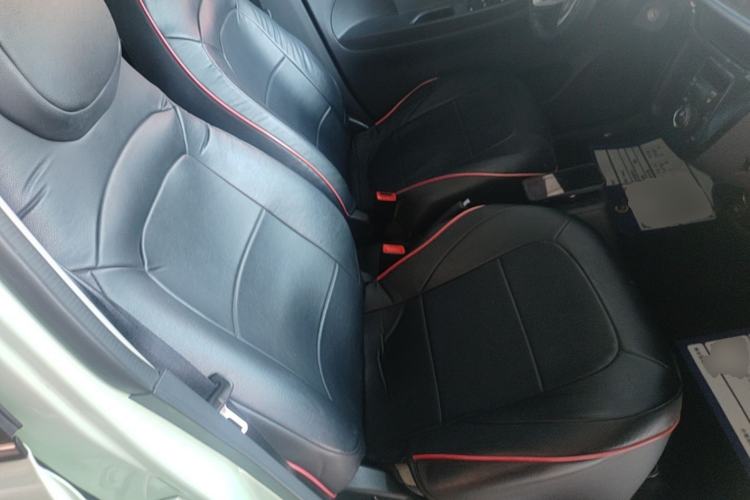 Used LINGBOX 2021 – Lady Wanyan Edition Right Front Seat