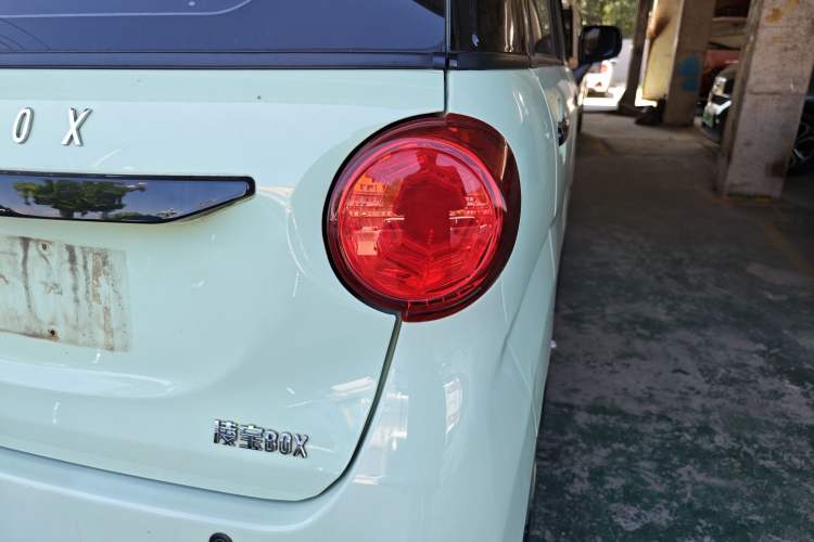 Used LINGBOX 2021 Li Qingzhao Edition Right Rear Taillight