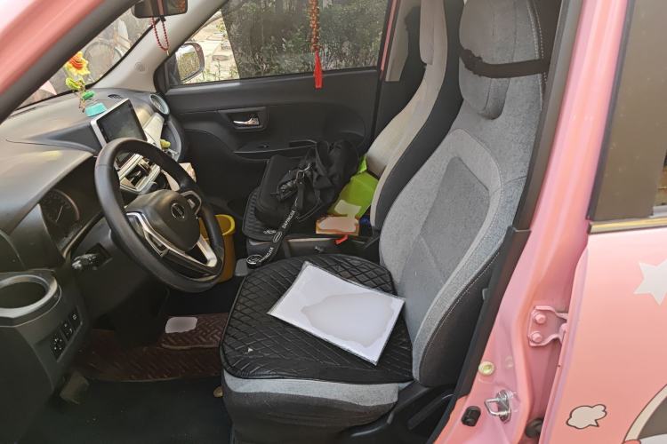 Used LINGBOX 2021 – Lady Wanyan Edition Left Front Seat