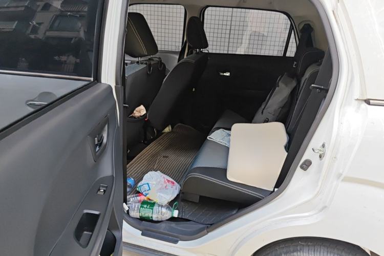 Used LINGBOX 2021 Comfort Edition Left Rear Seat