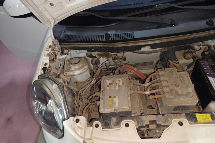Used LINGBOX 2021 – Cai Wenji Edition Engine Bay Right