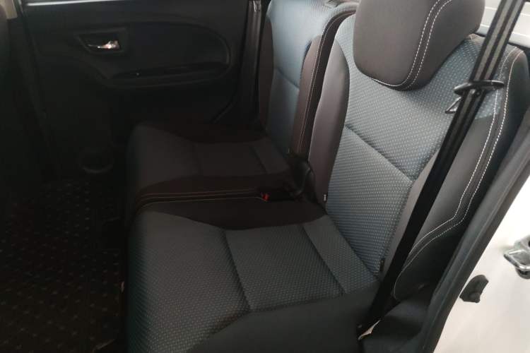 Used LINGBOX 2021 Comfort Edition Interior 4