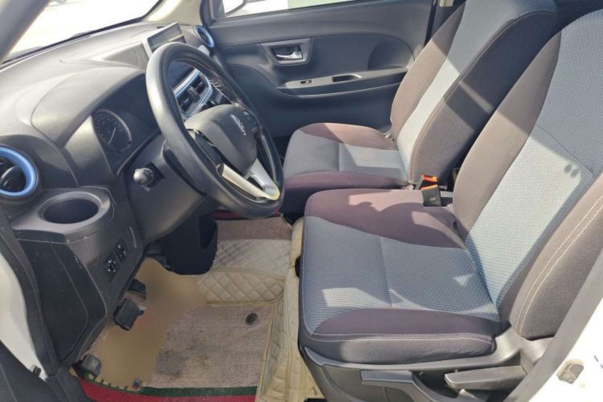 Used LINGBOX 2021 Comfort Edition Left Front Seat