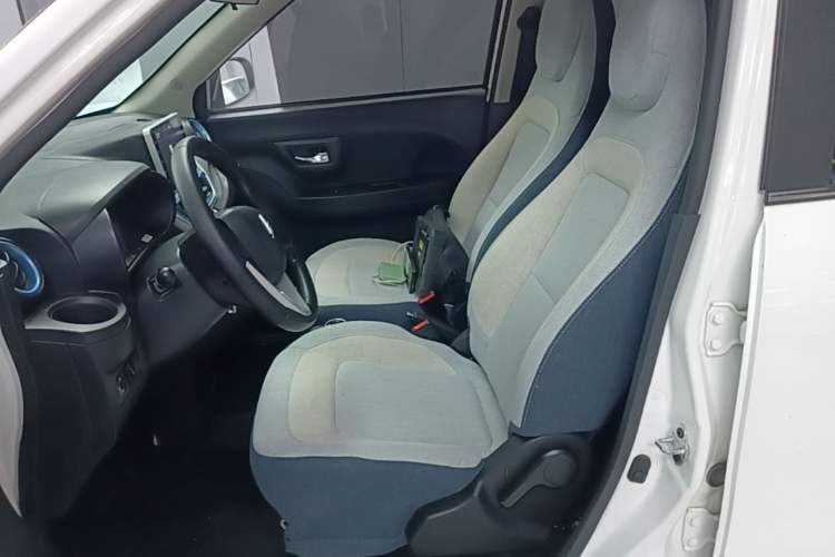 Used LINGBOX 2021 Wang Zhaojun Edition Left Front Seat