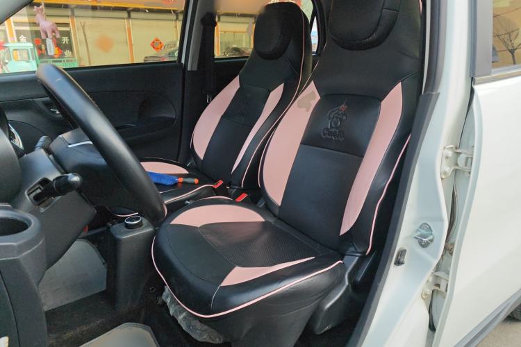 Used LINGBOX 2021 – Cai Wenji Edition Left Front Seat