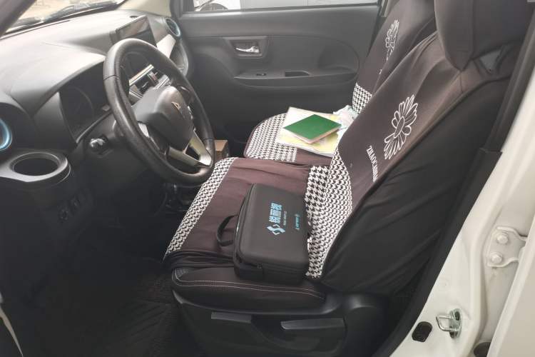 Used LINGBOX 2021 Comfort Edition Left Front Seat