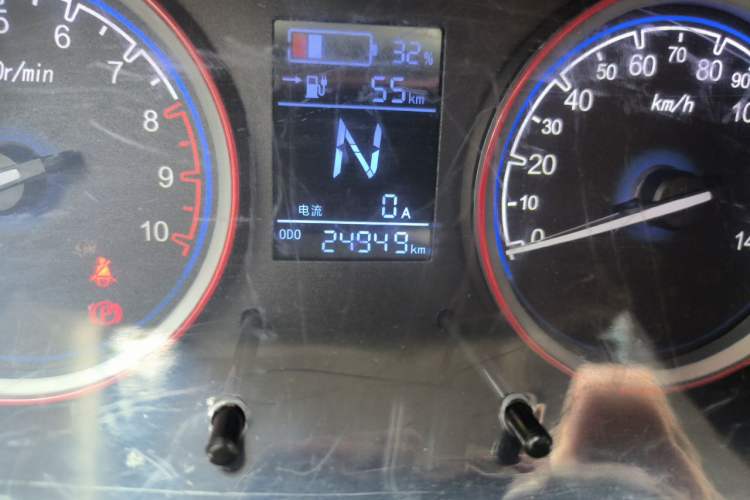 Used LINGBOX 2021 Comfort Edition Odometer Close Up