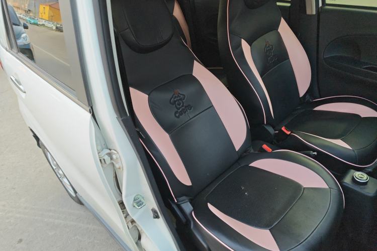 Used LINGBOX 2021 – Cai Wenji Edition Right Front Seat