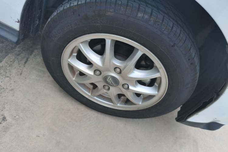 Used LINGBOX 2021 Comfort Edition Right Front Wheel Hub