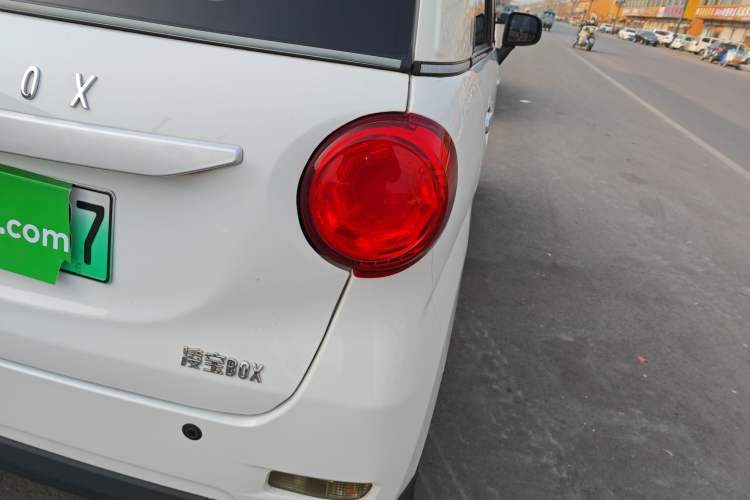 Used LINGBOX 2021 – Cai Wenji Edition Right Rear Taillight
