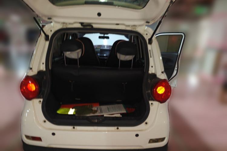 Used LINGBOX 2021 – Cai Wenji Edition Trunk
