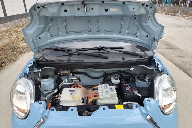 Used LINGBOX 2022 - Cai Wenji Edition Engine Bay