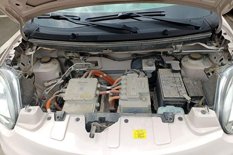 Used LINGBOX 2022 Cai Wenji Pro Edition Engine Bay
