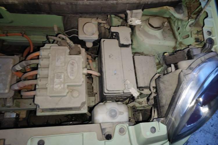 Used LINGBOX 2022 Li Qingzhao Edition Engine Bay Left