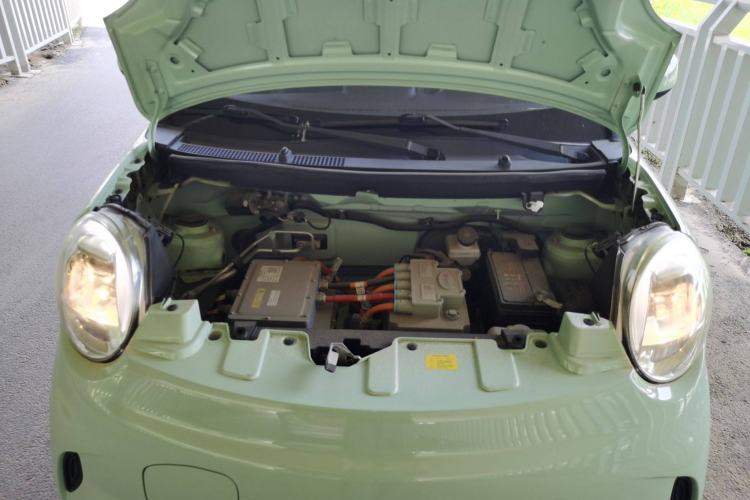 Used LINGBOX 2022 - Cai Wenji Edition Engine Bay