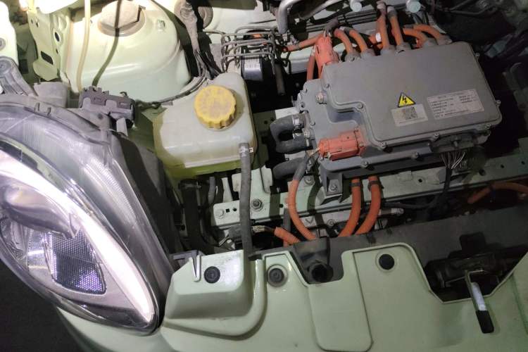 Used LINGBOX 2022 ZHUOWENJUN Edition Engine Bay Right