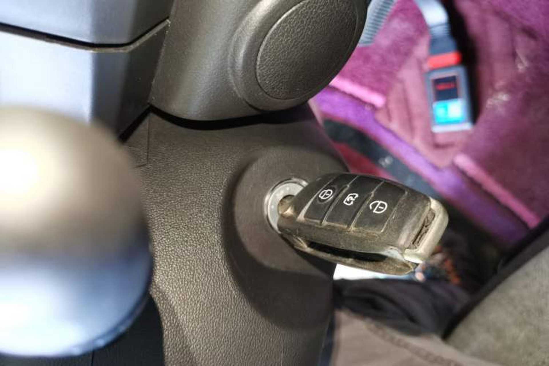 Used LINGBOX 2022 - Cai Wenji Edition Interior 1