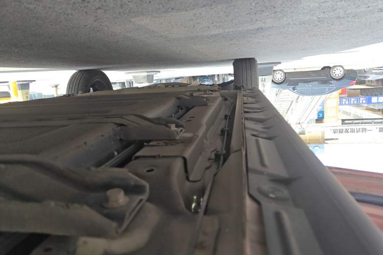 Used LINGBOX 2022 ZHUOWENJUN Edition Left Side Sill