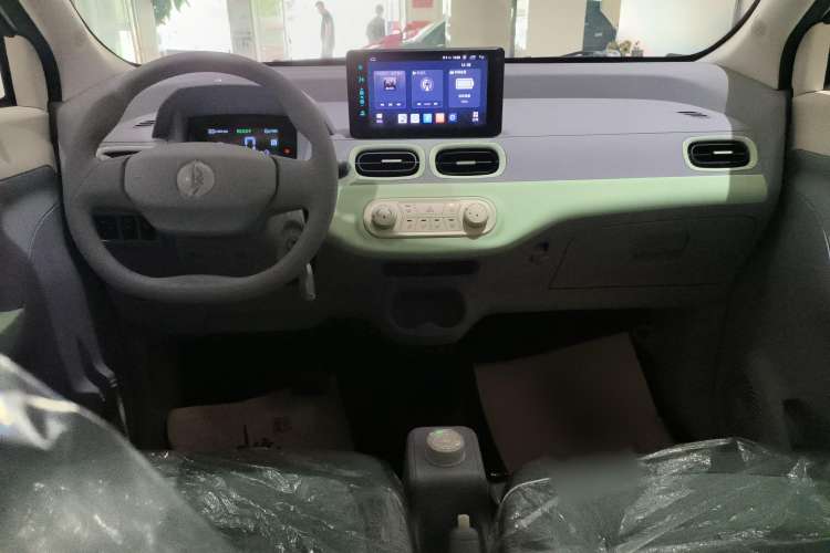 Used LINGBOX 2022 Li Qingzhao Pro Edition 14.08 kWh Interior 3